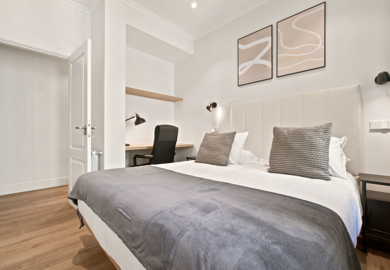 Apartment in Madrid - The Alcala Luxe IV apartment in Madrid 