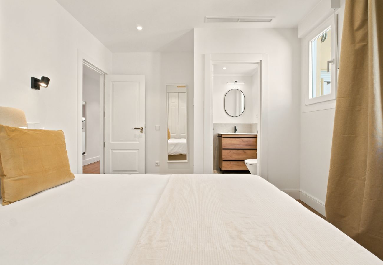 Apartment in Madrid - The Alcala Luxe VI apartment in Madrid 