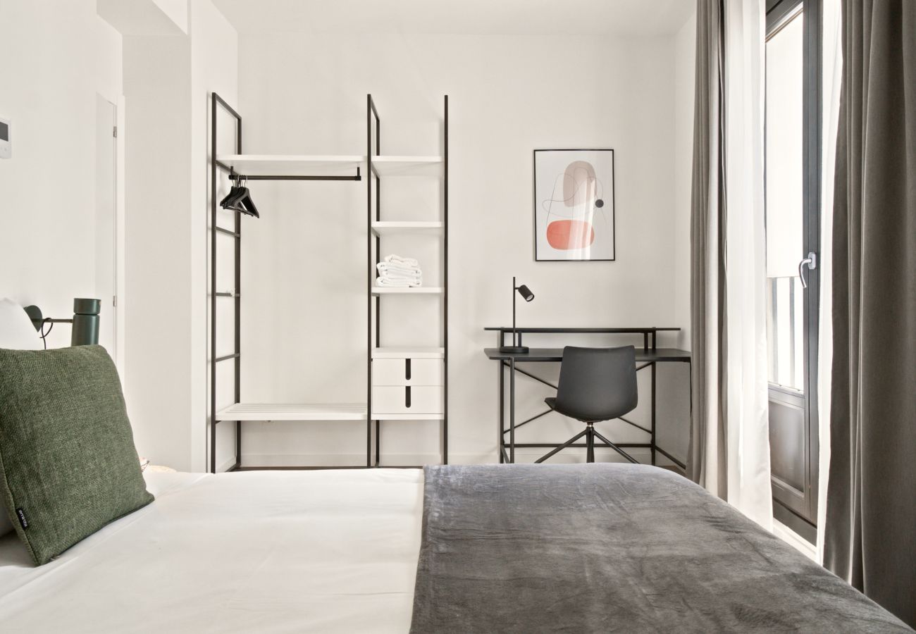 Apartment in Madrid - Basilica IX apartment in Madrid 