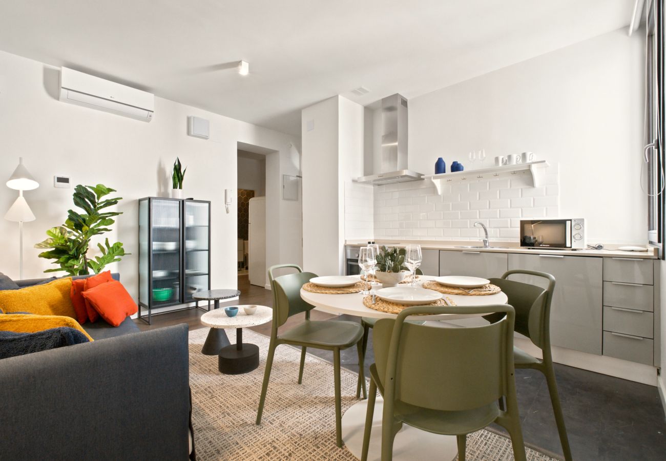 Apartment in Madrid - Basilica VIII apartment in Madrid 