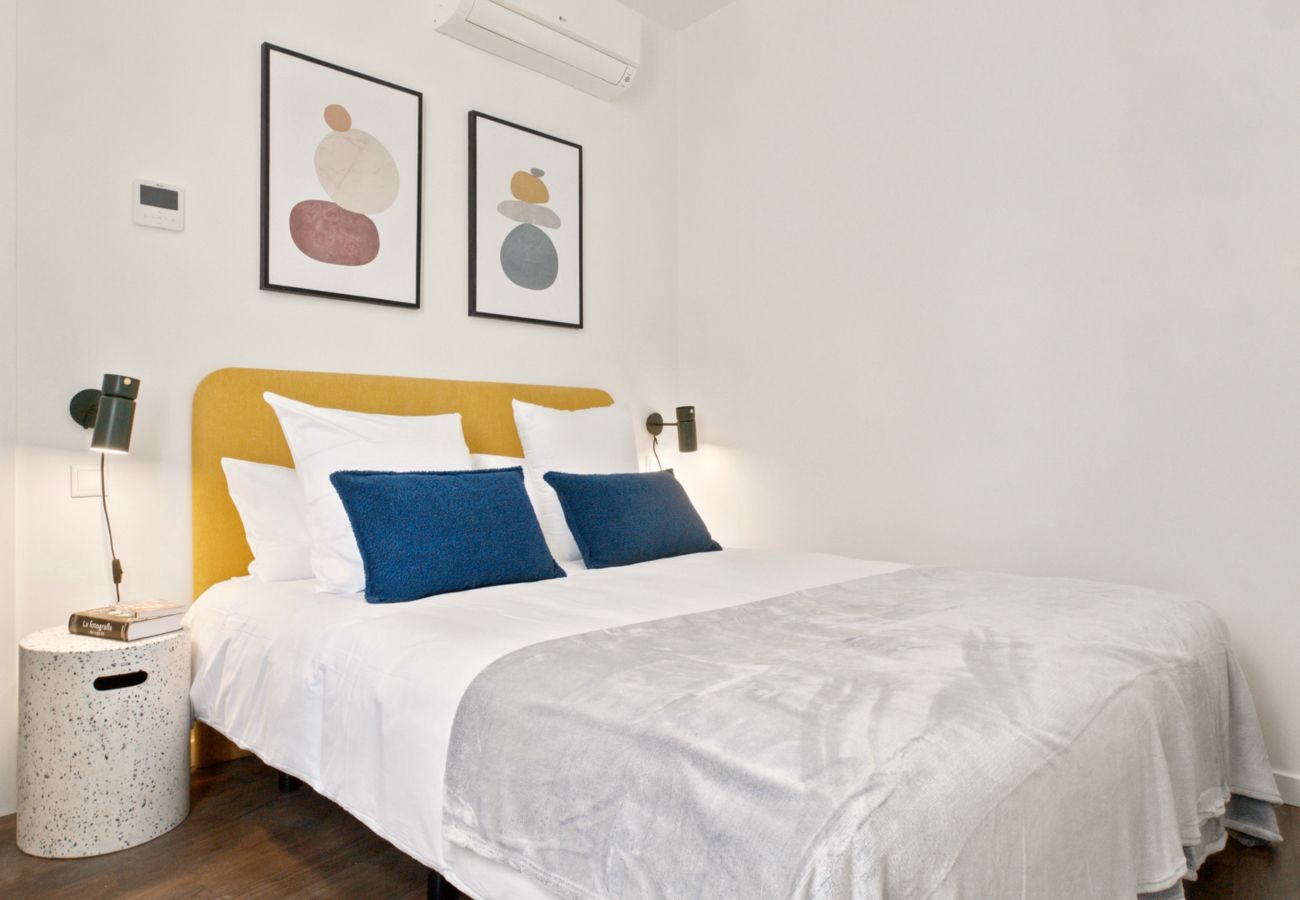 Apartment in Madrid - Basilica XIII apartment in Madrid 