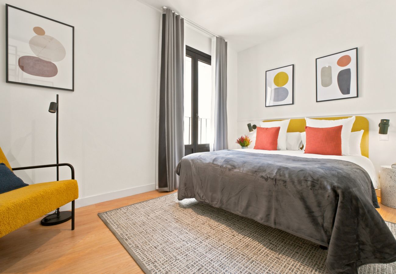 Apartment in Madrid - Basilica XIV apartment in Madrid 