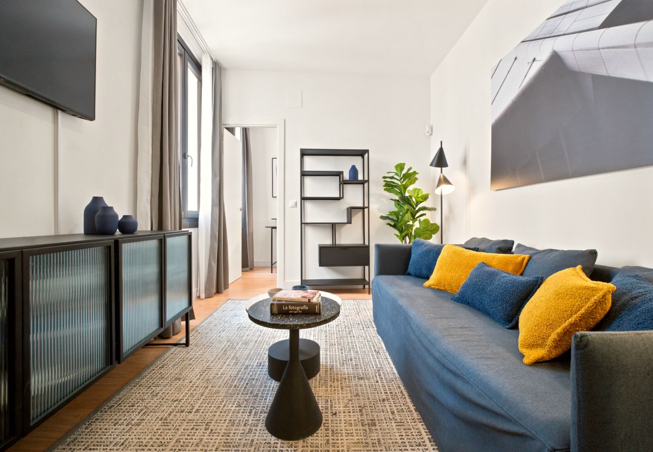 Apartment in Madrid - Basilica XIV apartment in Madrid 
