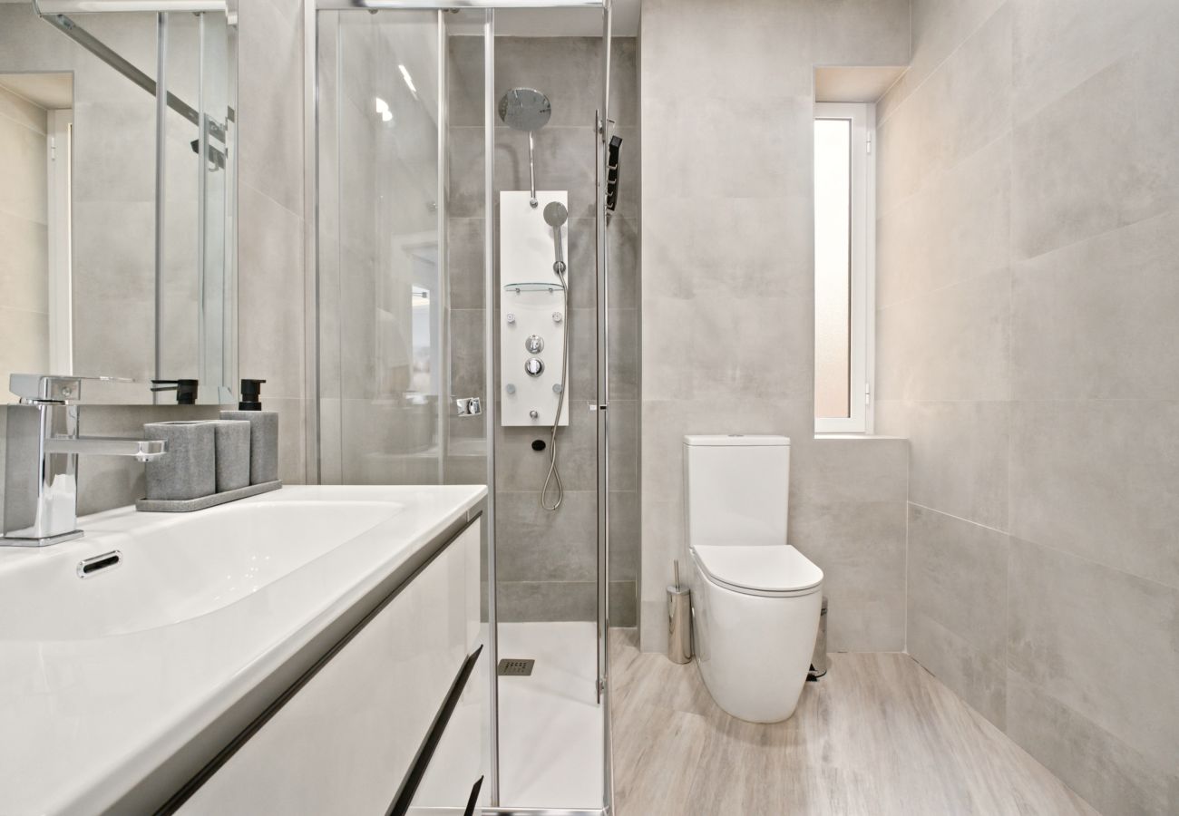 Apartment in Madrid - Artes Exclusive XV apartment in Madrid 