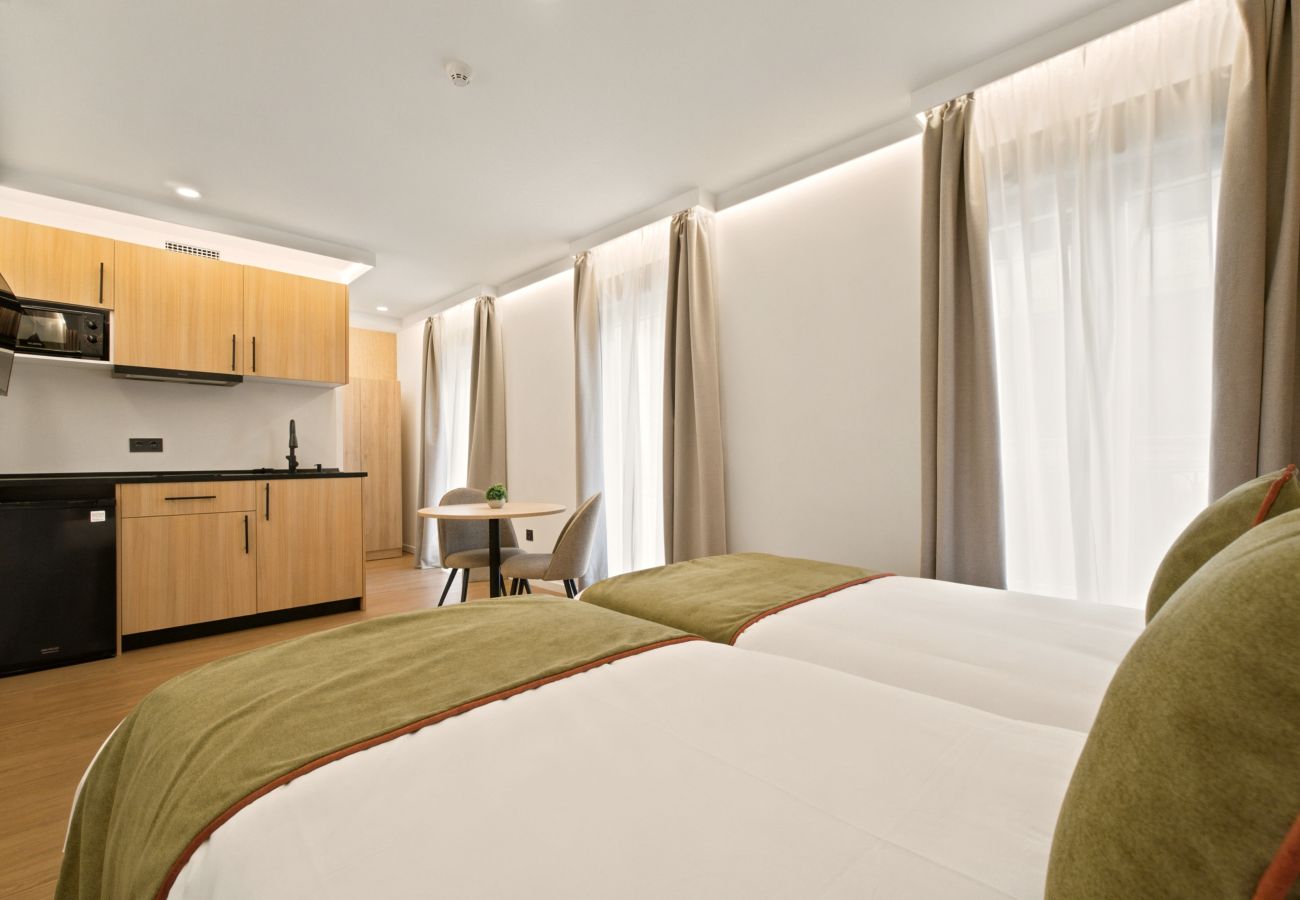 Studio in Madrid - Bulevar Living 18 apartment in Madrid 