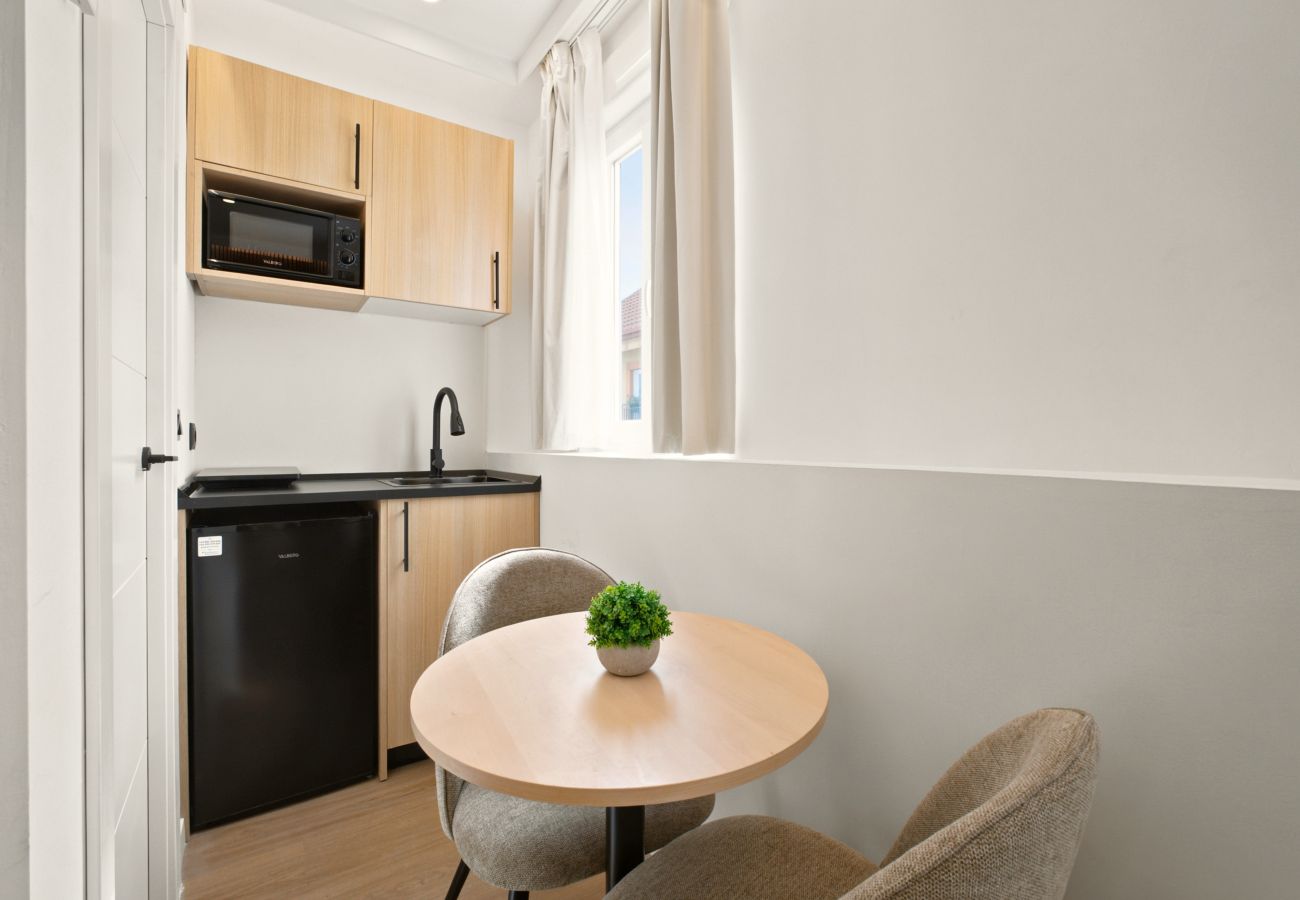 Studio in Madrid - Bulevar Living 24 apartment in Madrid 