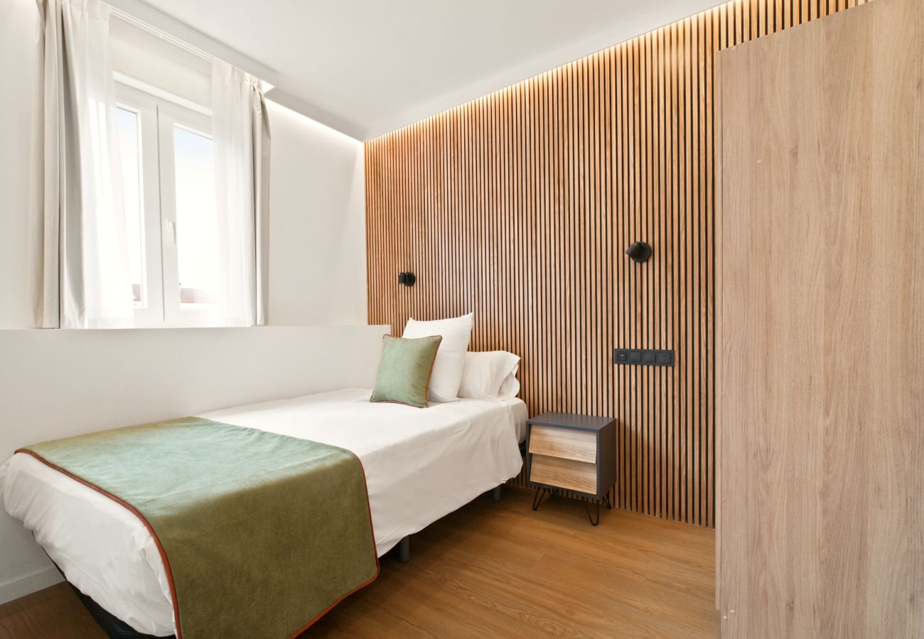 Studio in Madrid - Bulevar Living 24 apartment in Madrid 