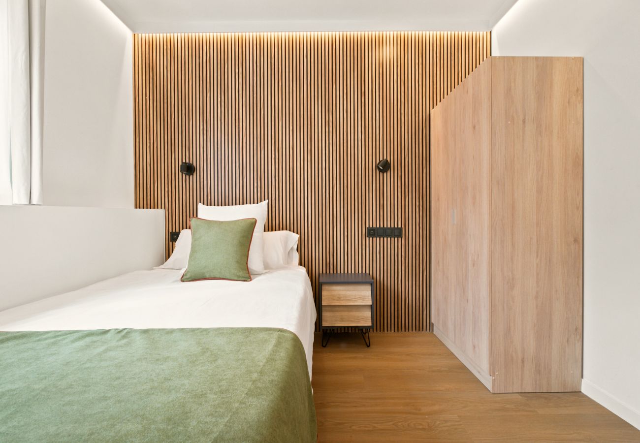 Studio in Madrid - Bulevar Living 24 apartment in Madrid 